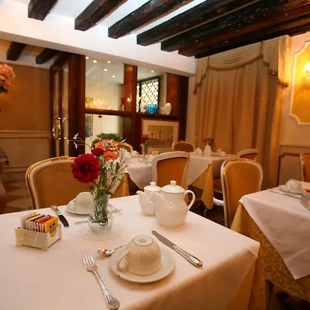 Couette-café Ca' Del Brocchi 2*