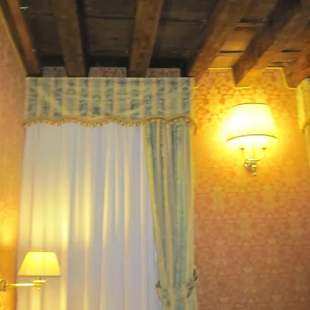 لوكاندا كا ديل بروكي البندقية