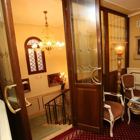 فندق مبيت وإفطار لوكاندا كا ديل بروكي