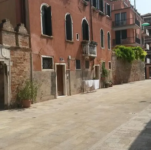 Ca' Del Brocchi 3* Venedig